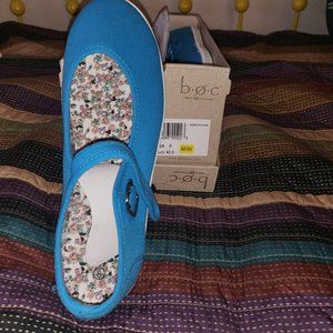 Turquoise Blue Mary Jane Shoes Size 9